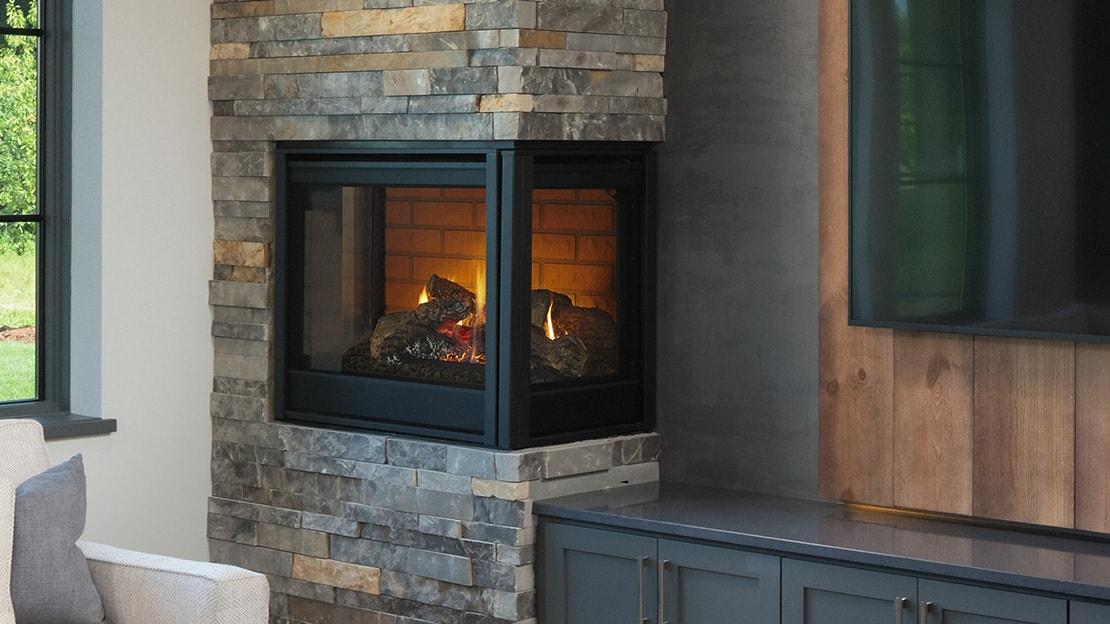 Majestic 36 inch Right Corner Direct Vent Gas Fireplace