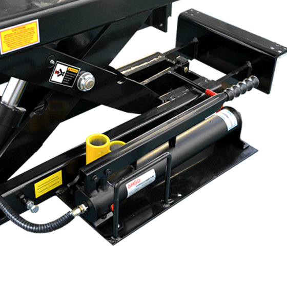 AMGO J5H Hand Pump Rolling Jack | 5,000 lb Capacity