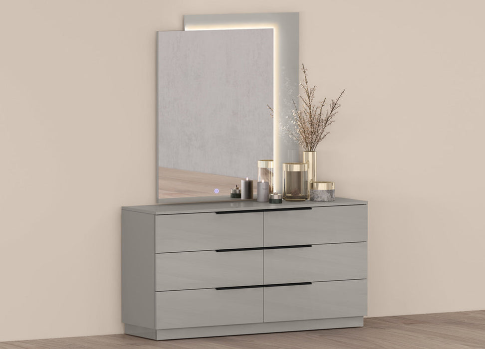 Whiteline Modern Living Damien Double Dresser - DR2022