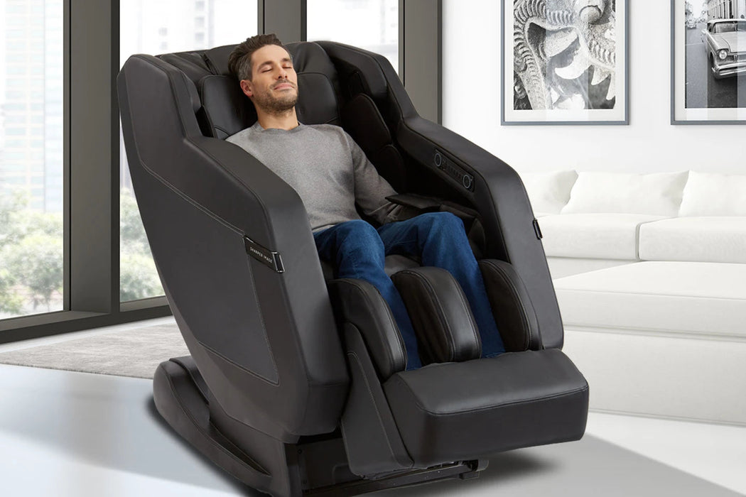 RELIEVE 3D ZERO GRAVITY MASSAGE CHAIR