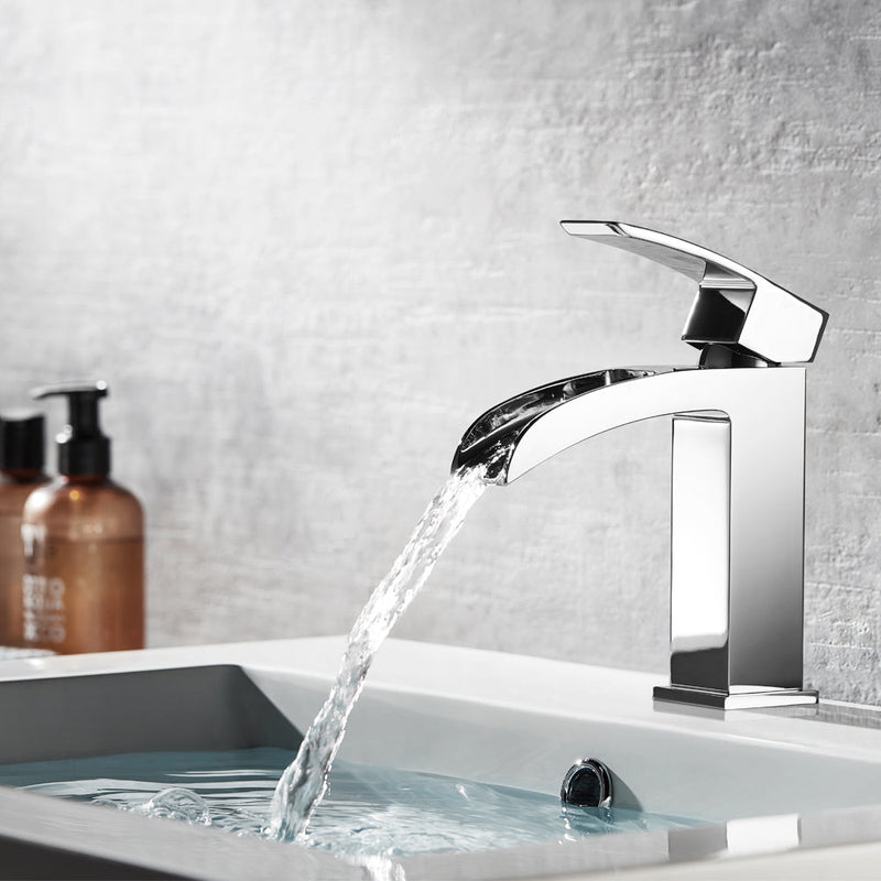 Vinnova Liberty Single-Handle Basin Bathroom Faucet Chrome Finish with Basin